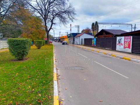 комерційна за адресою Вокзальна вул., 18