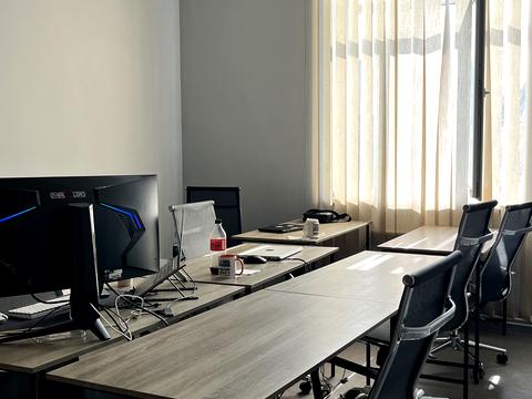 коммерческая по адресу Городоцкая ул., 8