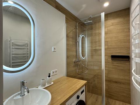 квартира за адресою Миколи Гулака вул., 4
