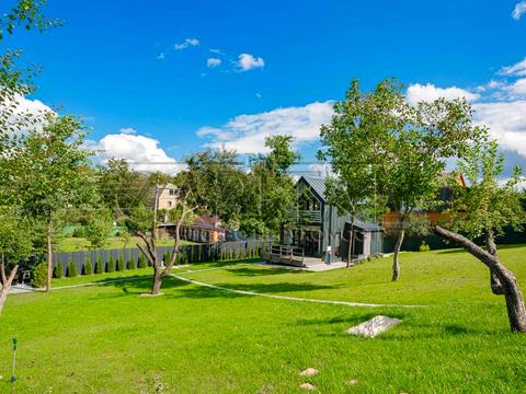 будинок за адресою Лугова вул., 2