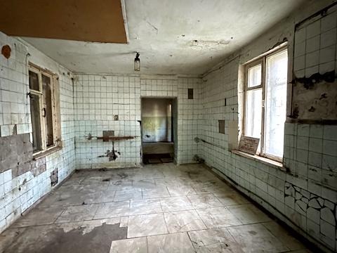 комерційна за адресою Дмитра Янченка вул., 2