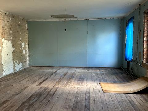 комерційна за адресою Дмитра Янченка вул., 2