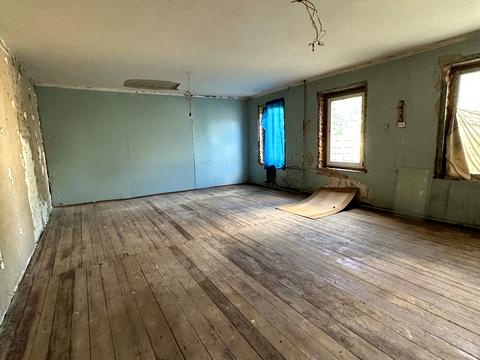 комерційна за адресою Дмитра Янченка вул., 2