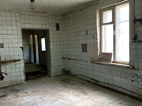 комерційна за адресою Дмитра Янченка вул., 2