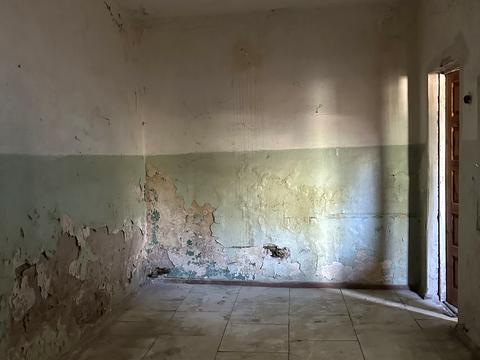 комерційна за адресою Дмитра Янченка вул., 2