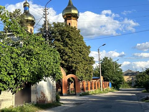 комерційна за адресою Дмитра Янченка вул., 2