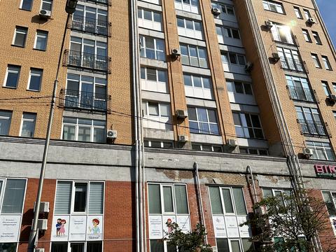 комерційна за адресою Почайнинська вул., 70