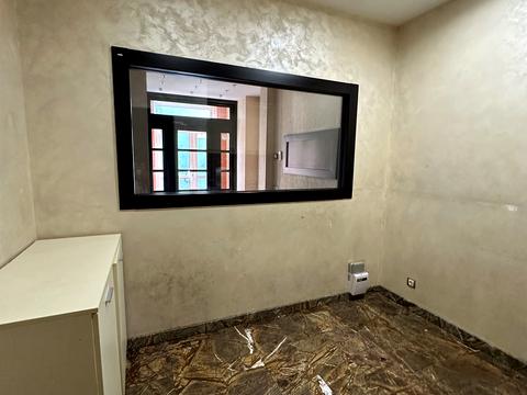 комерційна за адресою Почайнинська вул., 70