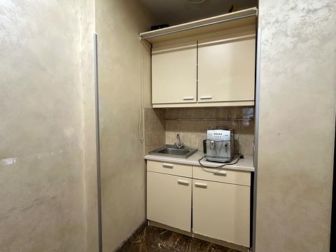 комерційна за адресою Почайнинська вул., 70