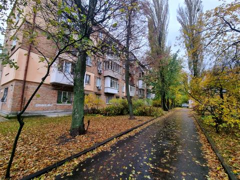 квартира за адресою Салютна вул., 22