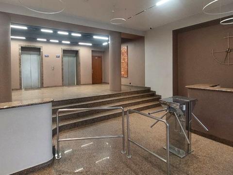 комерційна за адресою Генерала Алмазова вул. (Кутузова), 18/7