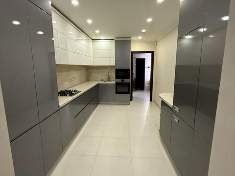 квартира за адресою Левка Лук'яненка вул. (Василя Жуковського), 16-24