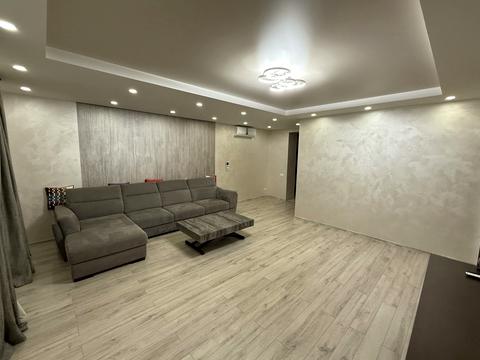 квартира за адресою Левка Лук'яненка вул. (Василя Жуковського), 16-24