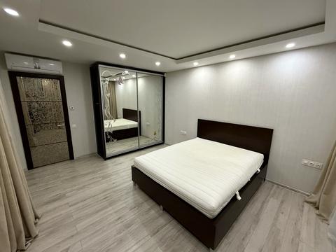 квартира за адресою Левка Лук'яненка вул. (Василя Жуковського), 16-24