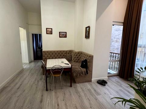 квартира за адресою Академіка Олександра Богомольця вул., 7