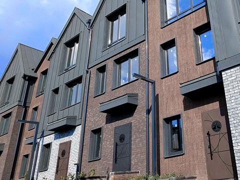 будинок за адресою Живописна, 19