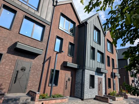 будинок за адресою Живописна, 19