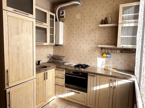 квартира за адресою Героїв Крут вул. (Фурманова), 1