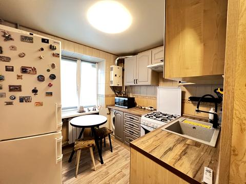 квартира за адресою Нестерова вул., 4