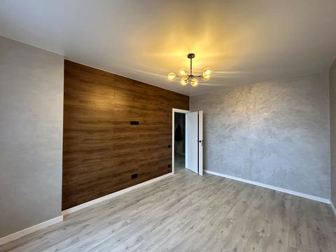 квартира за адресою Машинобудівників вул., 16