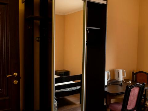 коммерческая по адресу Заводьська, 22