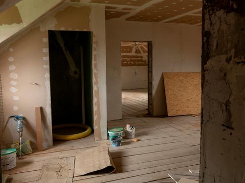 коммерческая по адресу Заводьська, 22