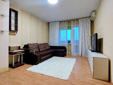 квартира за адресою Ревуцького вул., 36/2