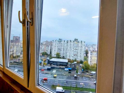квартира за адресою Ревуцького вул., 36/2