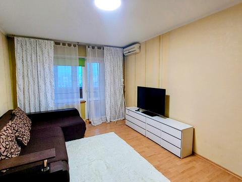 квартира за адресою Ревуцького вул., 36/2