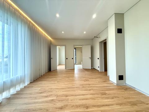 будинок за адресою Вишнева