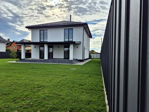 будинок за адресою Вишнева