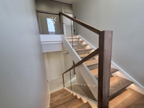 будинок за адресою Вишнева