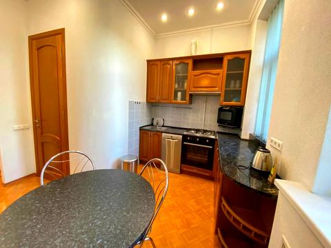 квартира за адресою Антоновича вул. (Горького), 4/6