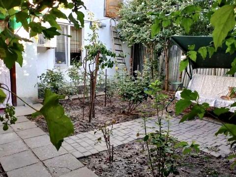 будинок за адресою Одеса, Юхима Геллера вул. (Жовтневої Революції), 35