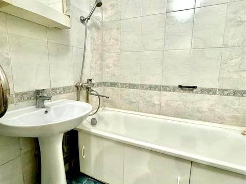 квартира за адресою 5-й Зарічний мікрорайон , 42