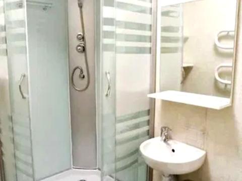 квартира за адресою Батумська вул., 28