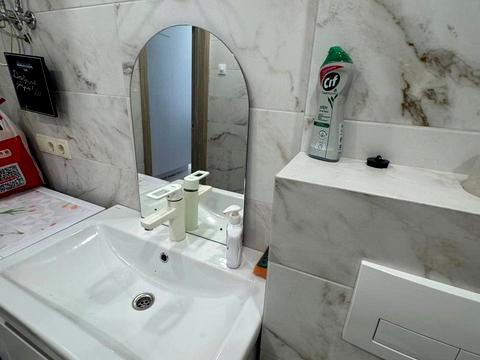 квартира за адресою Профсоюзна вул., 9а