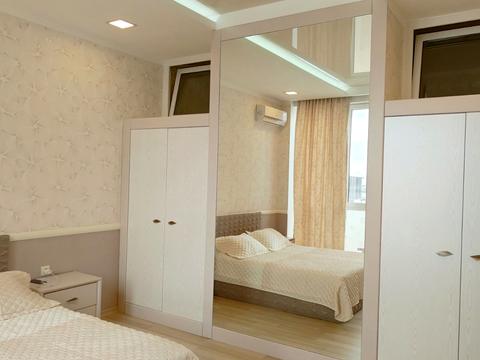 квартира за адресою Літературна вул., 12