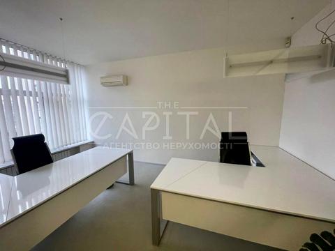 комерційна за адресою Саксаганського вул., 121