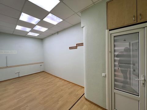 комерційна за адресою Оболонська вул., 7