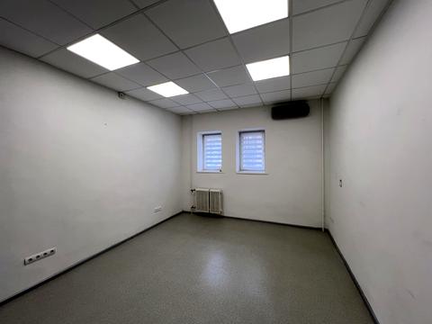 комерційна за адресою Оболонська вул., 7