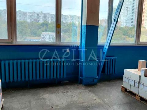 комерційна за адресою Саперно-Слобідська вул., 25