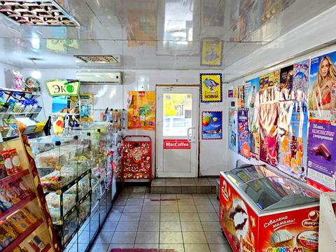 комерційна за адресою Української Добровольчої Армії вул. (Республіканська), 14