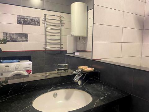 квартира за адресою Василя Симоненка вул., 5-А