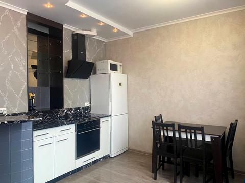 квартира за адресою Василя Симоненка вул., 5-А