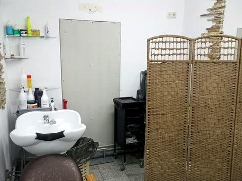 комерційна за адресою Незалежності вул., 13