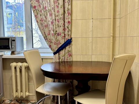 квартира за адресою Набережно-Хрещатицька вул., 35-А