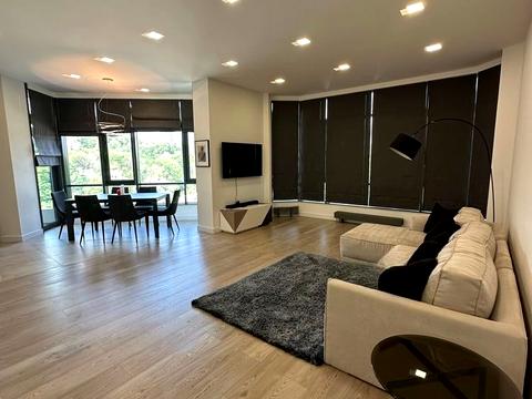 квартира за адресою Болсуновська вул. (Сергія Струтинського), 2