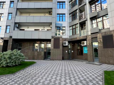 коммерческая по адресу Андрея Верхогляда ул. (Михайла Драгомирова), 16