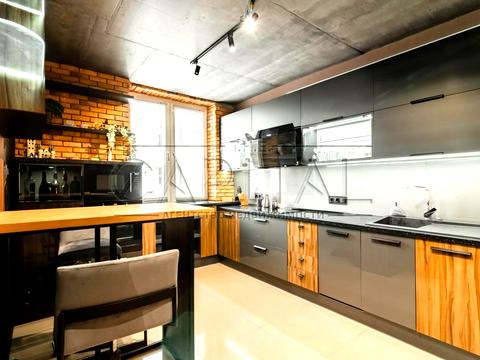 квартира по адресу Анны Ахматовой ул., 30